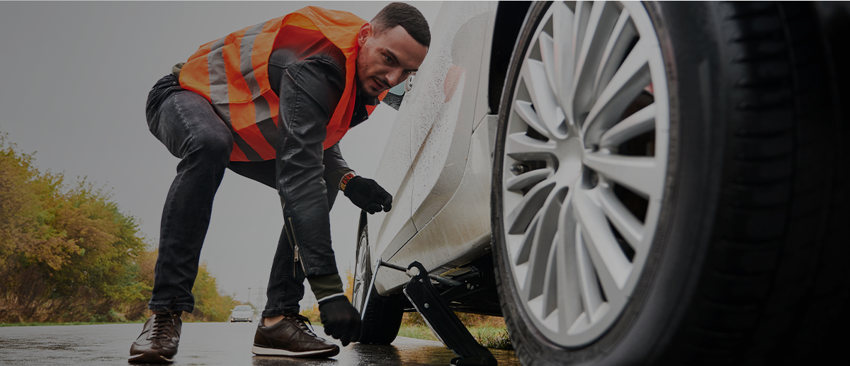 Con el Plan Essentials de OnStar, cuentas con un servicio de asistencia en el camino que te ayudará a resolver cualquier problema mecánico y a salvar tu día.